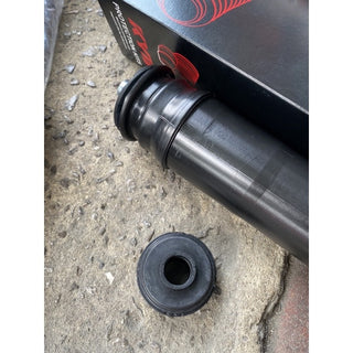 KYB TOYOTA ALPHARD VELLFIRE ESTIMA 20032014 Shock Absorber