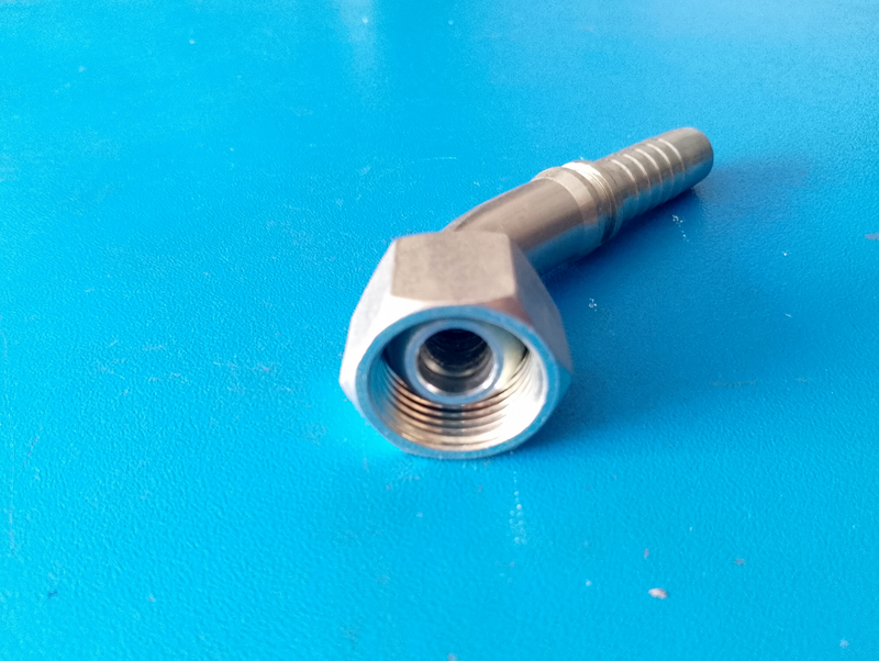 WPR Hose Fitting 30142-27 x 2-10