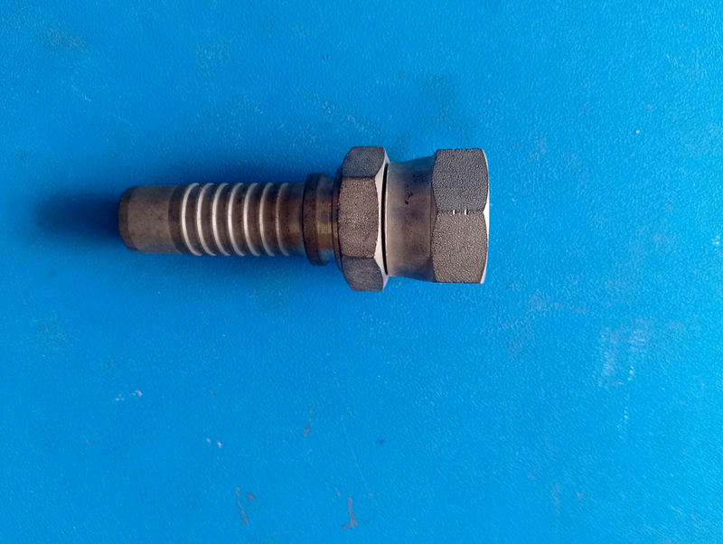 WPR Hose Fitting 26712-12-12 Female