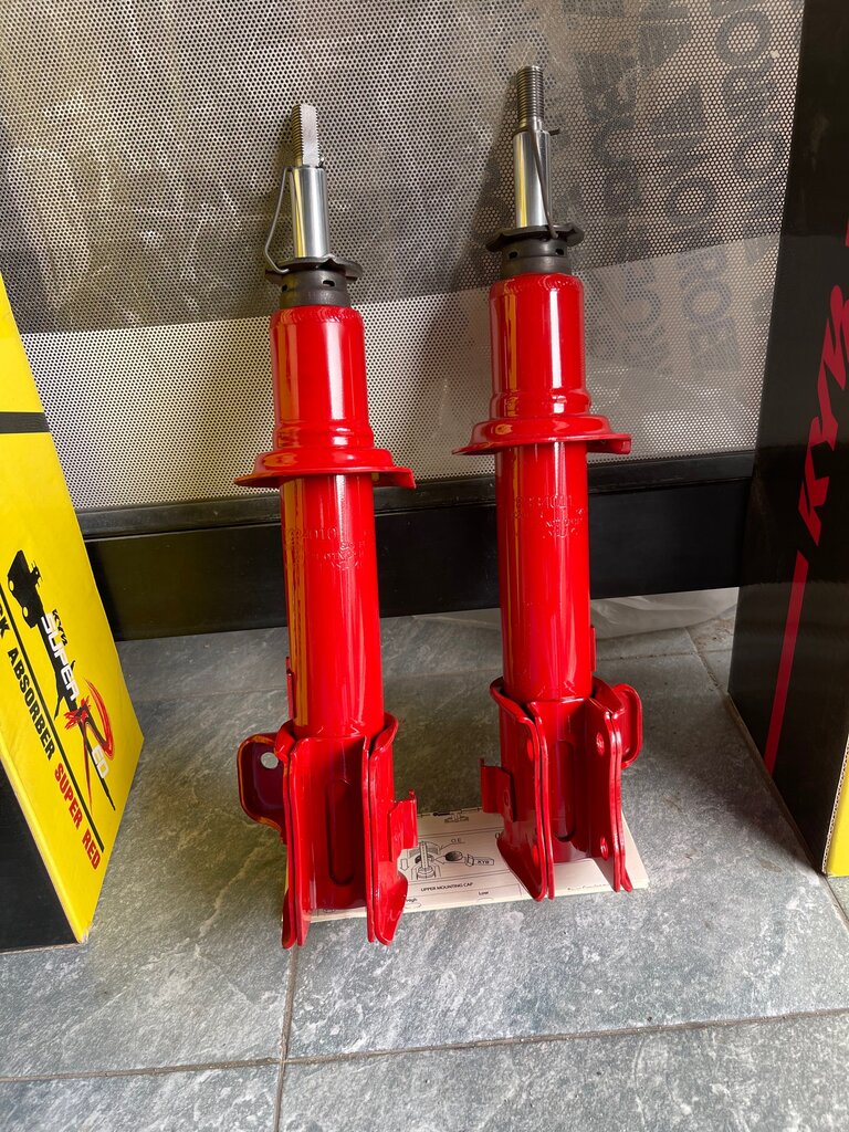 KYB SUPER RED SUZUKI CARRY APV GC41516 GDN71T2008 20082012 2