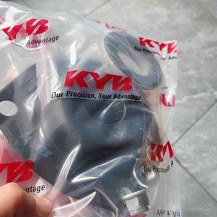 KYB NISSAN A33 TEANA J31 XTRAIL T30 20002006 1 SM7114K Shock