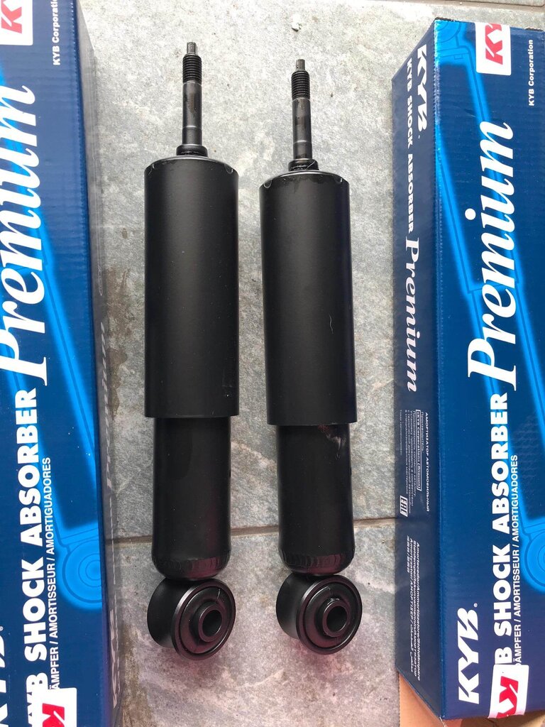 KYB NISSAN BIG M 4X2 1 Shock Absorber