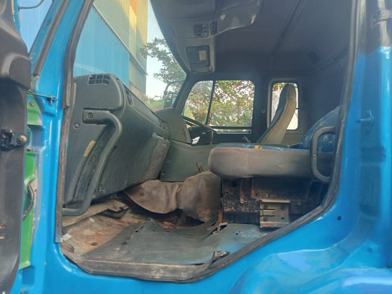 NISSAN DIESEL 2000 GE13 , หัวรถไถดีเซล (4x2) (RHD) (014460)