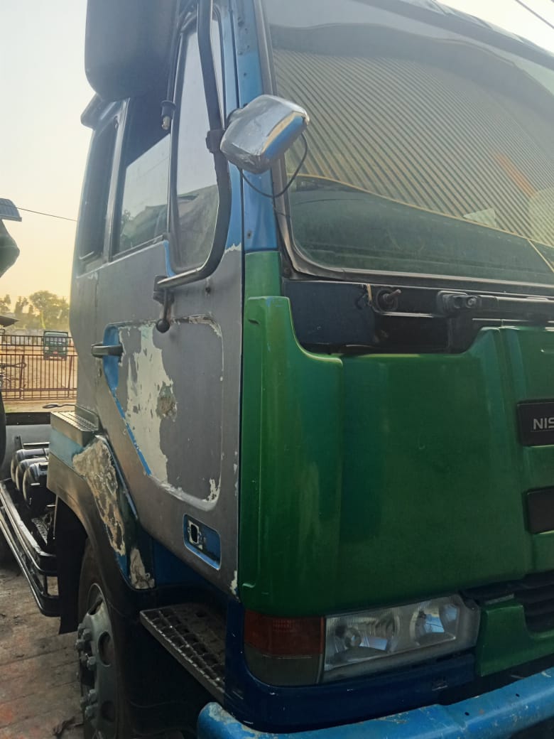 NISSAN DIESEL 2000 GE13 , หัวรถไถดีเซล (4x2) (RHD) (014460)