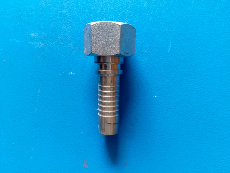 WPR 30112 Metric Female Multi-Seal Straight 5/8"