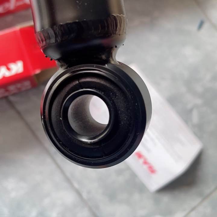 KYB EXCELG TOYOTA TIGER 4X4 SPORT CRUISER 1 2 Shock Absorber
