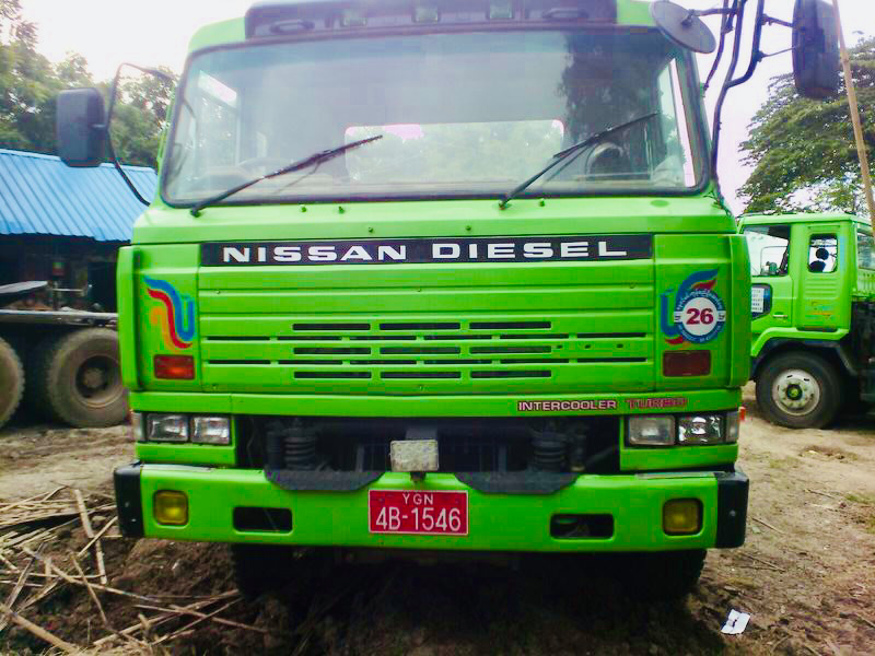 NISSAN DIESEL 1990 RE10 CW67GT หัวรถไถดีเซล (6x4) (RHD) (014465)