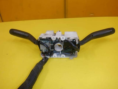 Signal Switch Assy, NISSAN GENUINE, 25560-00Z15, Nissan, UD Diesel (117153)