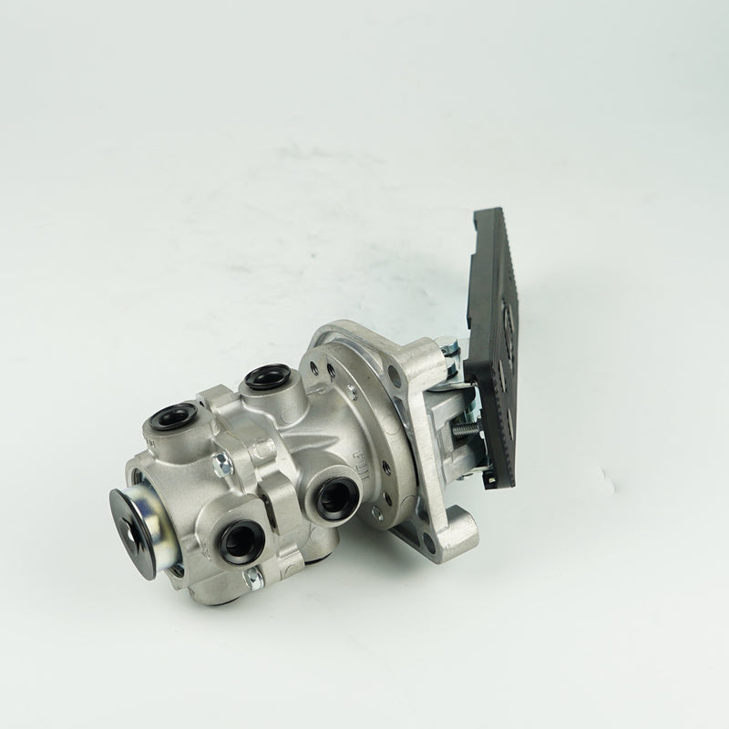 Brake Master Cylinder, NISSAN UD CW520 (113340)
