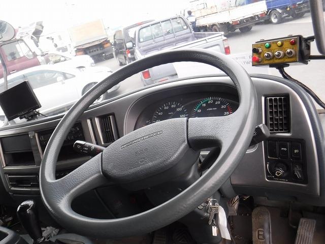 แผงหน้าปัด Assy, ของแท้ NISSAN, 681003Z00A, NISSAN CONDOR 2001 (120089)