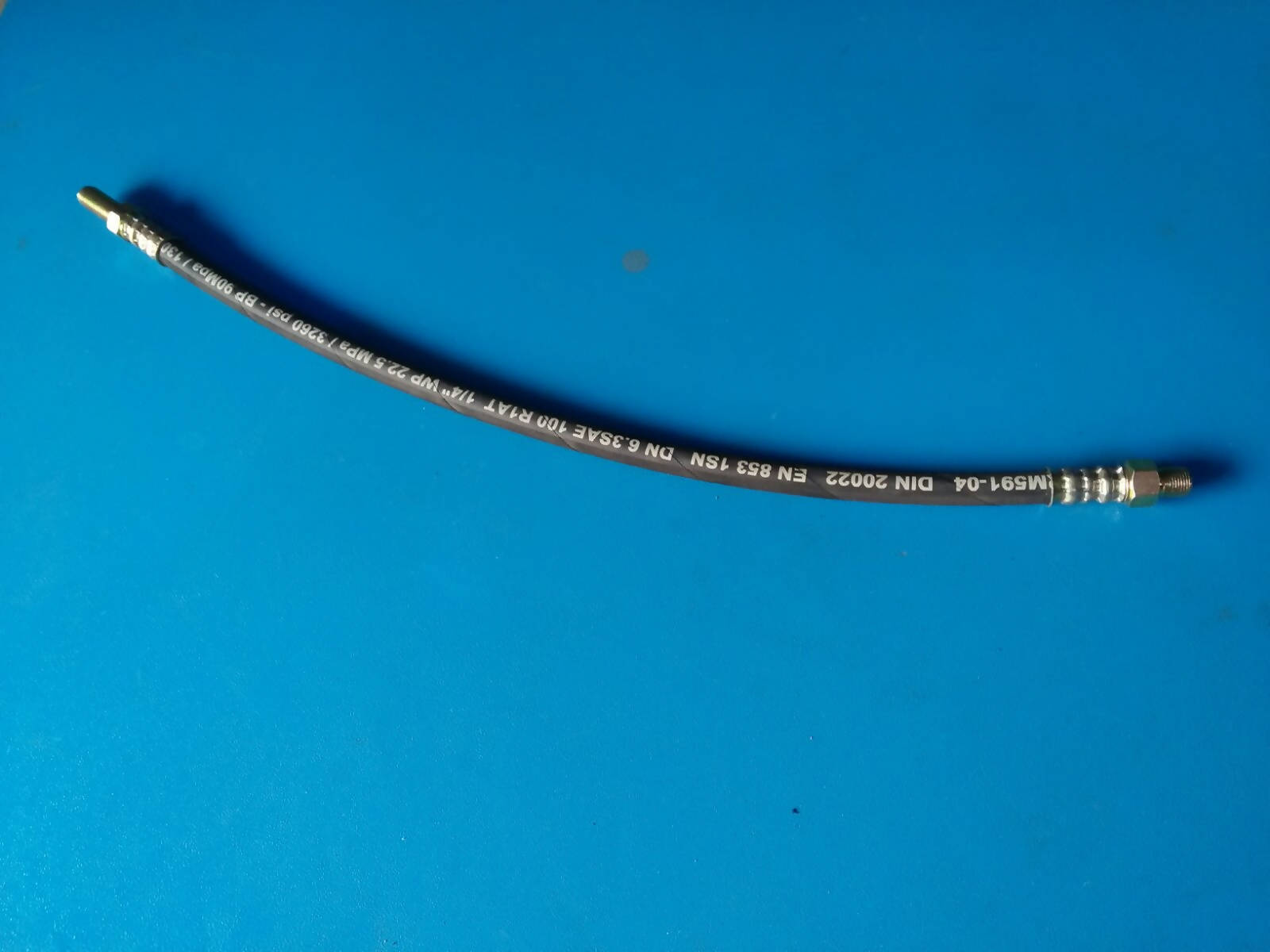 Cluth Hose Assembly: 1/4"xR1 Hose With (13011-14-04) x (10811L-12-04) ZMTE, 18" Long (003250) Assy